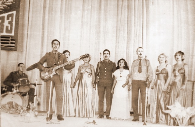 В ч 51854. Группа Каскад концерт в Баграме 1983. Афганистан 1988 год ансамбль Каскад. ВИА Каскад фото. ВИА Каскад состав.
